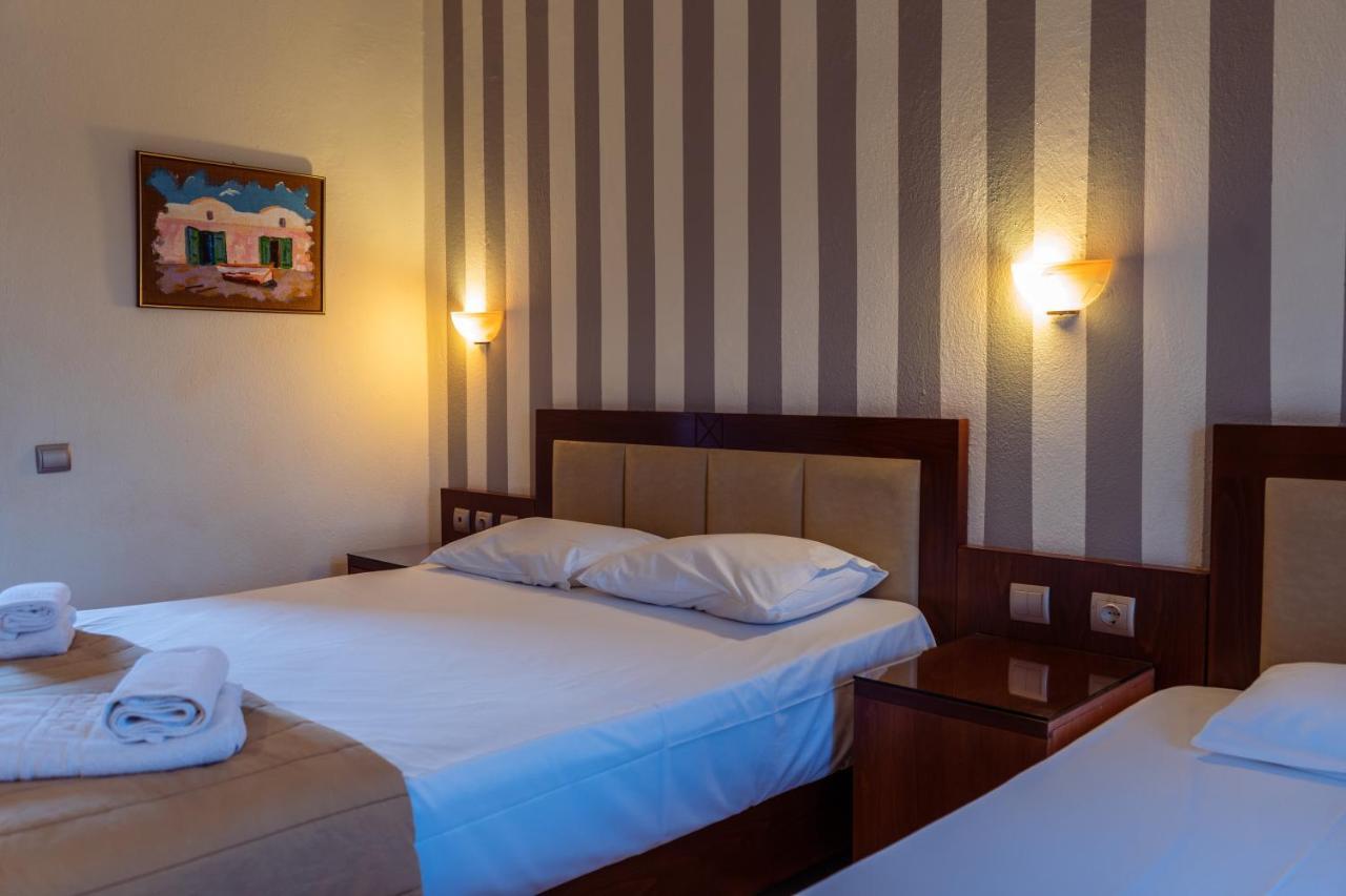 Hotel Zeus 아피토스 외부 사진