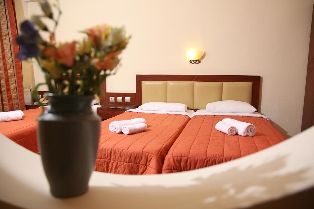 Hotel Zeus 아피토스 외부 사진