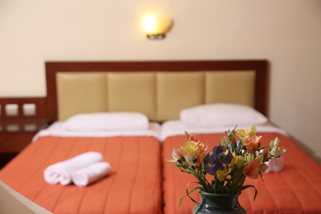 Hotel Zeus 아피토스 외부 사진