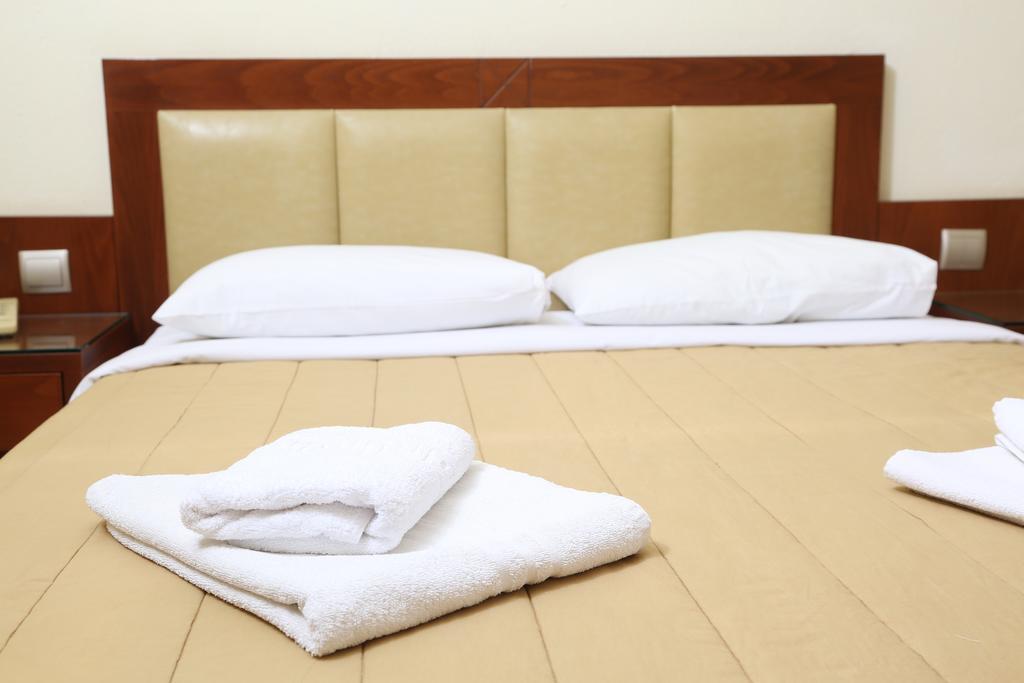 Hotel Zeus 아피토스 외부 사진